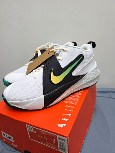 Nike team hustle - nike, (gs)